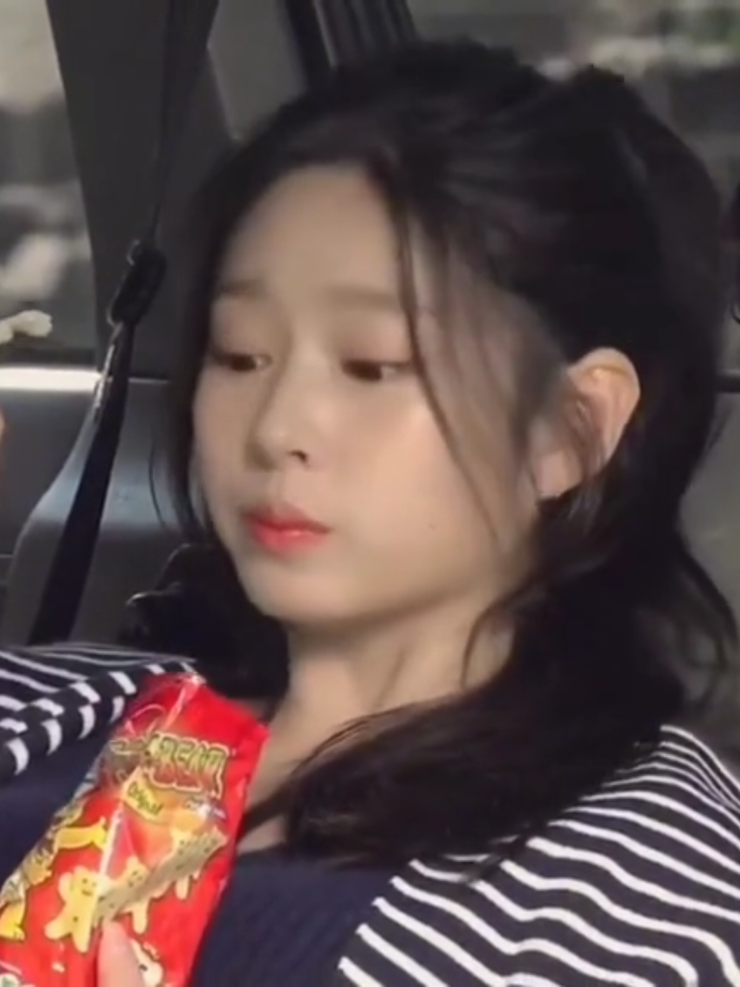 sundays with kim minju🦊📸 #izone 