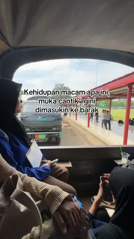 Masuk ke kandang halo dek #fyp #barak 