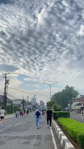 #karangpawitankarawang #foryou #laripagi 