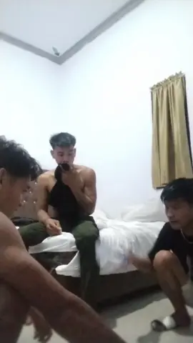 detik² teman kalah taruhan 😂 #fy #fyp #fyppppppppppppppppppppppp #msukberanda #viraltiktok #lewatberanda #mainbotolberdiri😁😂 