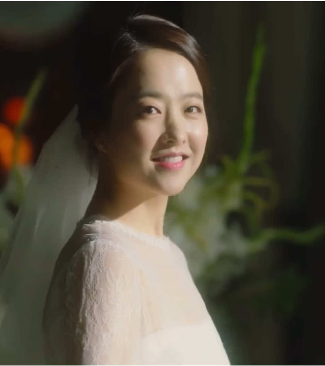 မင်းဘဝနဲ့မင်းဖြစ်သွားတဲ့အချိန်ကျရင် ငါကရောငါ့ဘဝနဲ့ငါဖြစ်နေပါ့မလား #onyourweddingday #kmovies #sadscene #fyp #foryou 