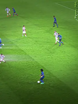 Chill ✨❄️ #cr7ftbl_box🔥⚽️ #madridftbl_box🔥👑 #lgdr_team🐐👑 #kimmich_club🇩🇪👑 #realmadrid #cr7cristianoronaldo #cristianoronaldo7 #ronaldo7 #footballedit #xuhuong #viralvideo #xhhhhhhhhhhhhhhhhhhhhhhh #fyp #aftereffects 