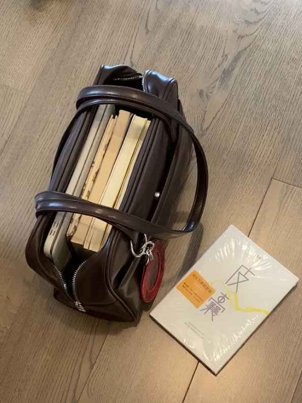 #makeitvirаl#schoolbag#leather#itabag#bag#jk#foryo#trending#fyp#xybca#creatorsearchinsights#fyppppppppppppppppppppppp#newjeansneverdie#wonyoungism 