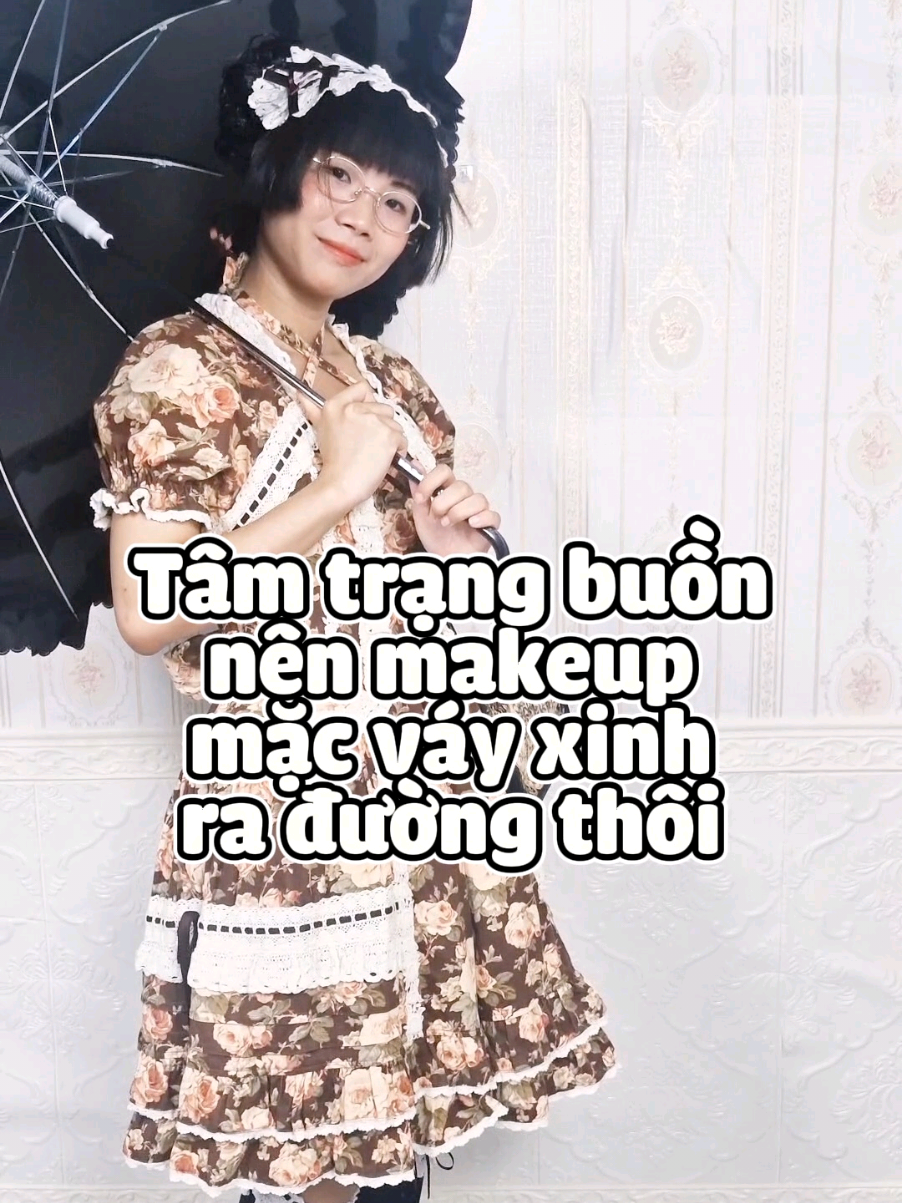 Khi bạn buồn hãy lên đồ 💃 không chắc sẽ hết buồn nhưng sẽ đẹp ✨️ ---- #eglfashion #eglcoord #OOTD #eglcommunity #classiclolitastyle #oldschool #oldschoollolitastyle #lolitafashionstyle #jfashion #egl #kawaiifashion #lolitacoord #babythestarsshinebright #btssb