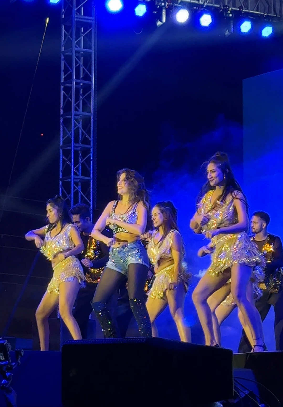 #norafate #danceomg🔥#sobeautiful❤️girl @Nora Fatehi 
