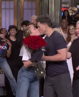 scarjost forever ❤️‍🔥 #snl #saturdaynightlive #scarlettjohansson #colinjost #scarjo #scarjost #snl50 #saturdaynight #fyp #snlive 