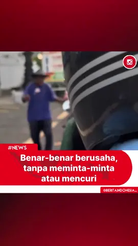Di usianya yang harusnya istirahat, beliau masih berdiri di pinggir jalan. Menjajakan bunga, satu per satu, dengan harapan bisa bawa pulang sedikit rezeki. Bukan karena ingin, tapi karena harus. Karena hidup nggak selalu kasih pilihan untuk berhenti. Setiap kelopak yang dijual, ada peluh dan doa yang ikut mengalir. Semoga kita nggak cuma lewat. Tapi juga belajar: Tentang semangat, tentang ikhlas, dan tentang bertahan tanpa mengeluh. Source:tt/geminarius