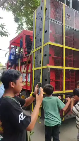 kejadian tak terduga#fypp #fypage #karnavalsoundsystem #musibah #salon #safaaudio #harusfyp 