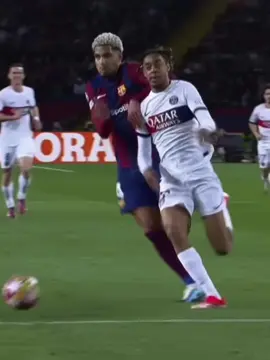 Stranger? #football #edit #barca #ronald #araujo🇺🇾 #fy #edits #uruguay 