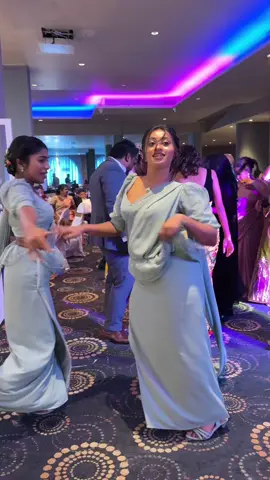 Bridesmaids on duty 💃 #nostalgic #foryou #mood #feel #video #1 #viral #fyp #Love #song #tiktok #mood_music_1 #ceylon_tik_tok #1m #10m #srilanka #foryoupage #trending #sinhala #india #dance #bridesmaids #greensaree #bridesmaidsdance #4u #foryou#malisihinakumari 
