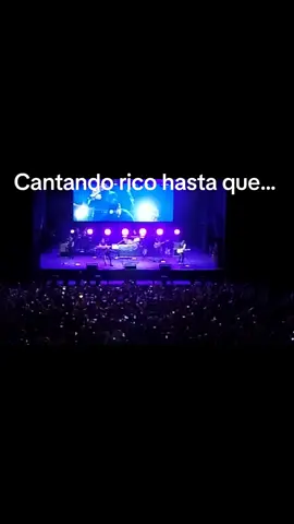 #andrescalamaro🔊❤️ #calamarocali  #conciertocalamarocali2025 #andrescalamaro #17demayocalamaro  #ofendida #devuelvanlaplata #decepcion #andrescalamaroflaca #andrescalamarotiktok 