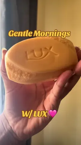 Gente Sunday mornings with @LUXSouthAfrica #besutybar #fragrancesoap 