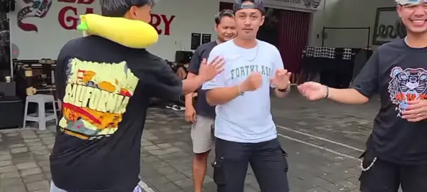 yng ini bukan sal😭😭@فيصل @𝙍𝙨𝙨𝙡𝙡⚡ @707 #slowmo#viral#isalgwsm#gwsmlovers👹 #yourpage🔥 #berandatiktok #fypシ゚ 
