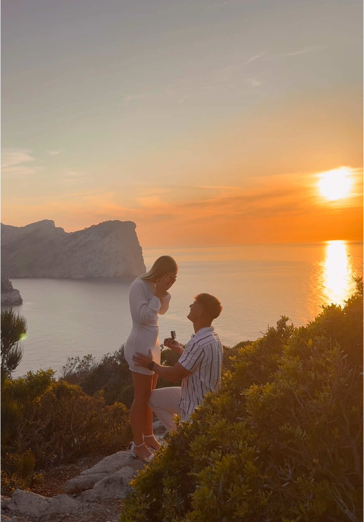 Forever starts now!💍❤️.                          #antrag #sunset #engagement #proposal #Love #yes #capdeformentor #mallorca 