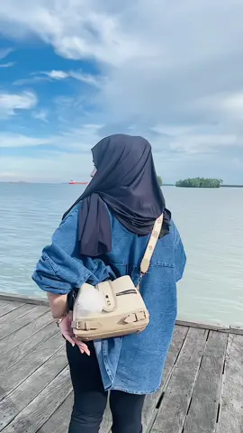 Next atur jdwal menjelajah kmna lg y? Btw rekomen dong tmpt healing yg bagus dan menantang utk di jelajah hihi mana tahu bisa jd estimasi selanjutnya😆😆🤭 #fyp #fypage #fyppppppppppppppppppppppp #fypシ゚ #fypp #fypシ゚viral🖤tiktok #fypツ #fypppppppppppppp #fypgakni #fypppppppppppppp #jedagjedugcapcut #jedagjedug #jedagjedugtiktok #jedag_jedug_capcut #pojipojipojisenta #pojipoji #jjviral #sound #soundviral #sounds #bontang #bontangkaltim #kaltim #kaltim_tiktok #kaltimfypp #kaltimfypp #kaltimborneo #pulaugusungbontang #queenbee #queenbeeofficial #liburan #liburancheck #liburanseru #menjelajah #petualangan 