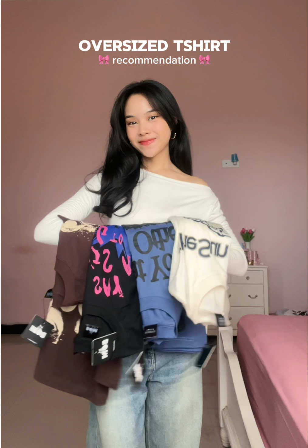 my oversized tee collection🎀🤍 cakep poll minimal punya satu deh #oversizedtshirt #oversizedshirt #kaosoversize #bajuoversize #oversizedtee 