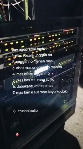 keluh kesahmu booloo waktu dan tempat di persilahkan  #soundsystem #sholawat #hadrohsholawat #DM5 #rada_audio #hadroh #majelissholawat #soundteropan #4u #fypシ゚viral🖤tiktok #fyppppppppppppppppppppppp 