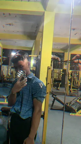 power of hair cut😹 #gym #workout #GymTok #motivation #calisthenics #smk 