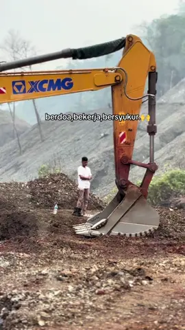 respect#fyp #lewatberanda #operator_excavator #xcyzbazb #helmkuningmorowali #berproses #