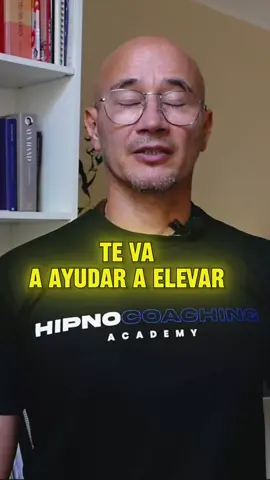 Yo declaro, que todo lo que pongo en mis manos prospera y tiene éxito. Soy bendecido en la ciudad, son bendecido en el campo. Soy bendecido cuando salgo, soy bendecido cuando entro. Yo declaro, que ahora mismo, cualquier palabra negativa, cualquier maldición que haya sido pronunciada en mi contra, se rompe gracias al poder del amor infinito. Yo declaro, que las cosas negativas que han estado presentes en mi familia durante generaciones, ya no tendrá ningún efecto sobre mí. Yo declaro, que desde este día en adelante, experimentaré una renovada sensación de gozo, alegría y libertad. Hecho está. Gracias, gracias, gracias. #sugestiones #autohipnosis #hipnocoachingacademy