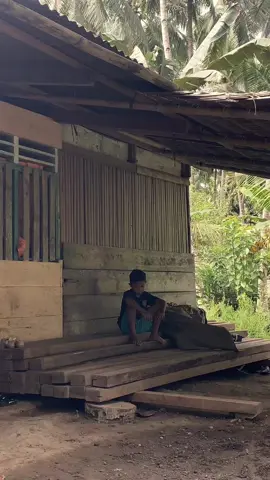 yang di takutkan seorang anak laki-laki adalah