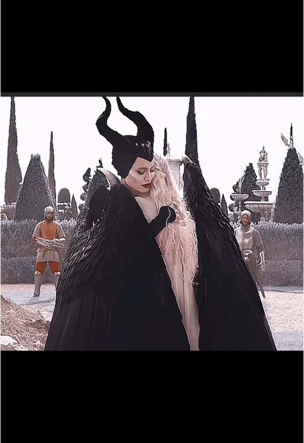 Maleficent edit ita 🇮🇹 #maleficent #angelinajolie #daughter #mother #malefica #capcut_edit #neiperte #viral #foryou #foryoupage #tiktok 
