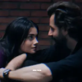 couple 💓🌜... #foryou #trendingvideo #whatsappstatus #ozgeyagiz #gokberkdemirici #emir #reyhan #thepromise #trend #thepromise 