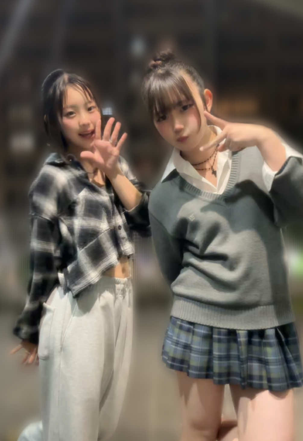 テスト2日前とかしりません💖 てか隣の腹がうっっっっすい😠‪💢 左@志保 ❤️❤️❤️❤️ #千葉 #若松 #若松jk #sjk #jkブランド #08 #おすすめ #fyp #fypシ #運営さん大好き 
