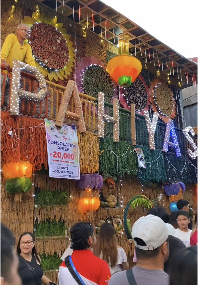 Ang Makulay na pagdiriwang ng PAHIYAS 2025 Music: Damhin ang Pahiyas by Joshua Unlayao Abuyan #sirjudden #pahiyas2025 #pahiyasfestival2025  #PahiyasFestival #foryou #lucbanquezon #foryoupage #fypシ゚ #tiktokphilippines #pinoytiktok #quezonian #sanisidro #viralvideo #CapCut 