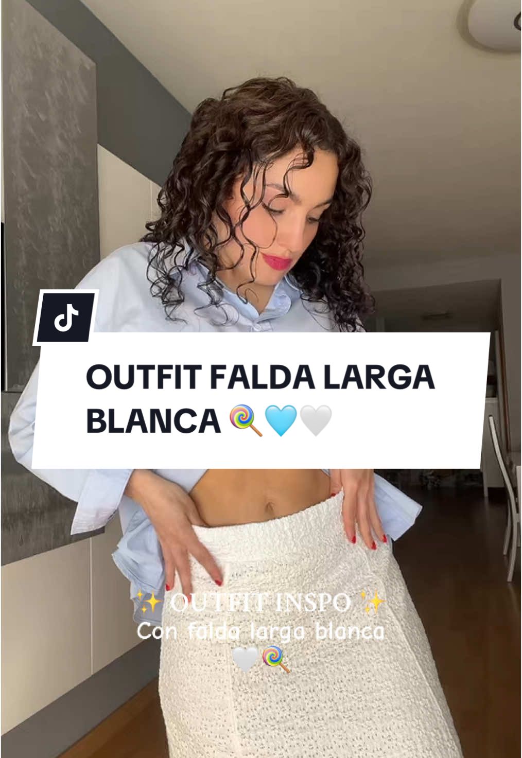 🔎 Os dejo las referencias de este outfit por aquí amigasssss:  ✨Camisa azul SHEIN 12944985 ✨ Falda calados blanca Lefties 1072/303/250 ✨ Cuñas Pikolinos modelo Vila ¿Como es esta falda amigas 💘✨🍭 ? Contadme qué os ha parecido el look, os leoooo 👀🤍  Besitos y feliz domingo ⭐️🩷😚  #outfitinspo #faldalarga 
