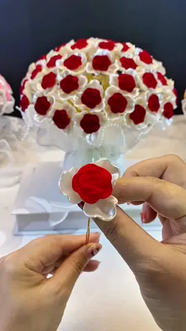 Bó hoa hồng vĩnh cửu tự làm #setvatlieulamhoa #hoahong #quatang #quatangnguoiyeu #quatangbangai #thinhhanhtiktok 