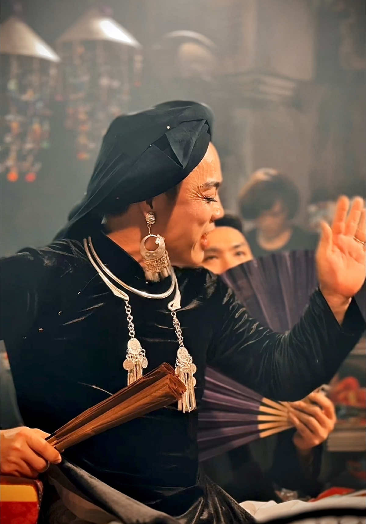 Tháng tư đã khớp lệnh được nhà có chi a… #hoinhattam #haudongvedeptamlinhvietnam #haudongvietnam #tuphuvanlinh #anhlinh #dongvanphong #caobang #chuathen 