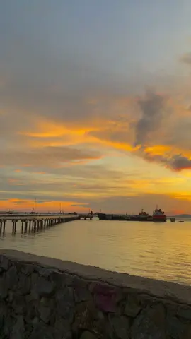 #sunset #senjasorehari #sunsetesthic #bangkabelitung #belinyu #pantaiputatbelinyu 