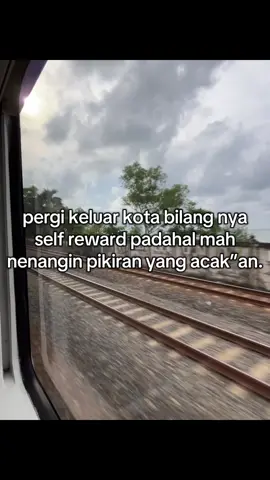 😶#keretaapi #keretaapiindonesia #kereta #sadvibes #sad 