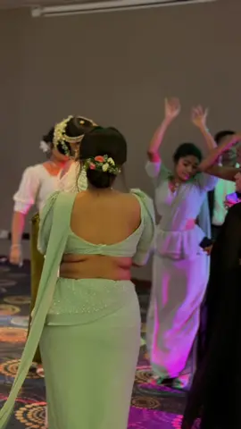 Oh lela 💃 #nostalgic #foryou #mood #feel #video #1 #fyp #fyp #Love #ceylon_tik_tok #mood_music_1 #4u #10m #trendingvideos #srilanka #india #ceylon_tik_tok 