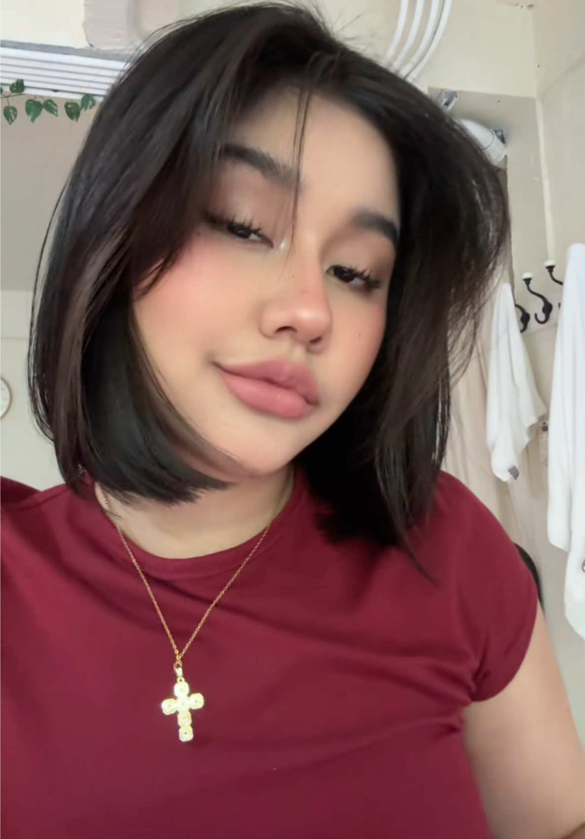 Hiiii 🌺🍒♥️  #shorthaircut 
