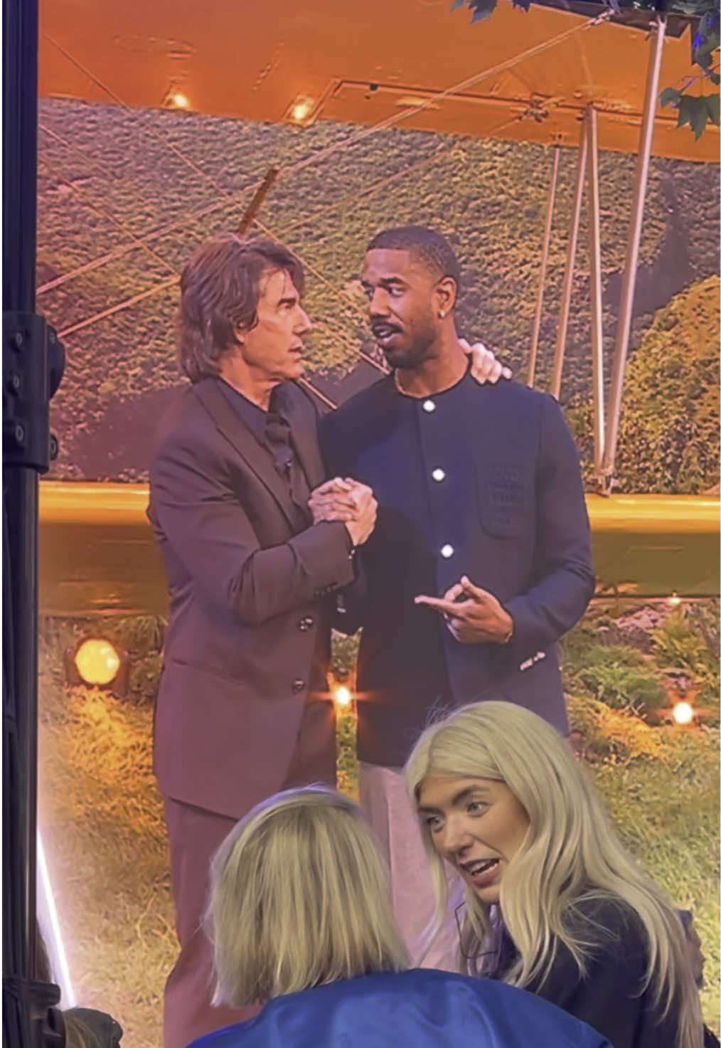 the last thing i was expecting was to see tom and michael together after already seeing them seperately through the last few weeks  #foryou #foryoupage #fyp #dc #dlaciebie #missionimpossible #missionimpossiblethefinaltreckoning #tomcruise #michaelbjordan #sinners #sinnerspremiere #film #movie #cinema #filmpremiere #moviepremiere #leicestersquare #trend #viral #imax #premiere #premierafilmowa #follow #followme #trendingnow #mustwatch 