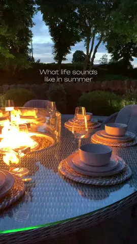 Summer Nights ☀️  #dancemusic #dancemusicculture #summernights #gardenfurniture 