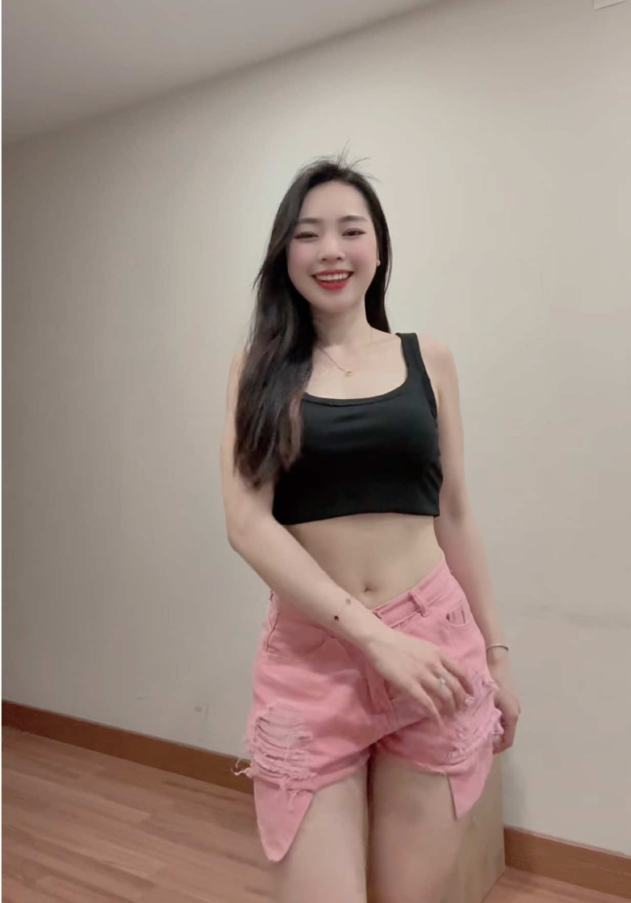 Ôi cái bụng 🫣#tiktokdancevn #xuhuong 