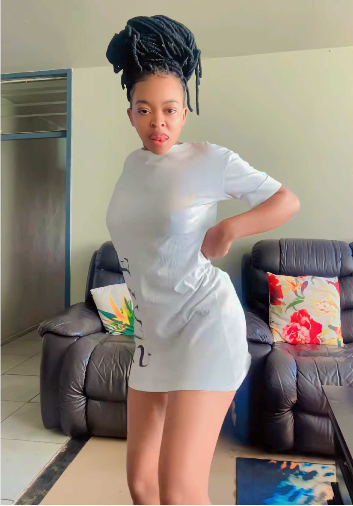 Samba kanje❤️‍🔥🙈 #dancechallenge #fypシ゚ #foryoupage❤️❤️ #trendingnow #blowup #tiktoksouthafrica🇿🇦 #amapianochallenge #SAMA28 