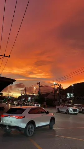 วันนี้ท้องฟ้าสีส้มงับ🧡🧡 #เธรดวิวสวยๆ #เธรดเศร้า #ยืมลงสตอรี่ได้ #ภูเก็ต
