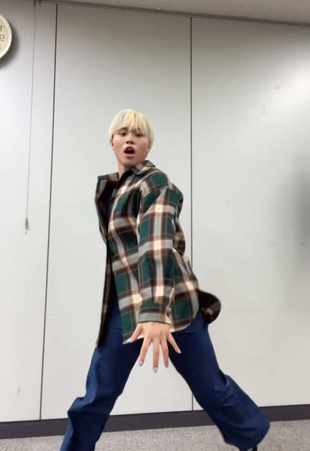 このダンスのためにアップしないで笑 #みさえドアを開けなさい #BUDDiiS #SHOW #西田祥 #ヨギー西田 #おすすめ #fyp 