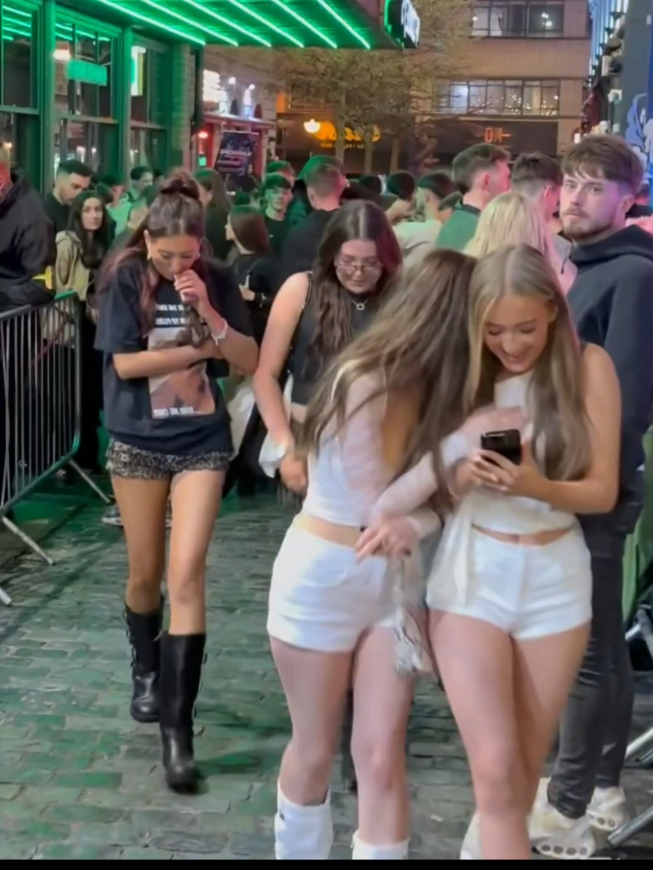 Night Dance Party in Sweden 🕺🕺🕺🕺🕺🕺🕺💃💃💃💃💃🕺🕺🕺💃 #sweden #dancer #party #goviral #foryoupage❤️❤️ #viralvideos #girls #nightlife #club #views #100k #growmyaccount #makemefamous 