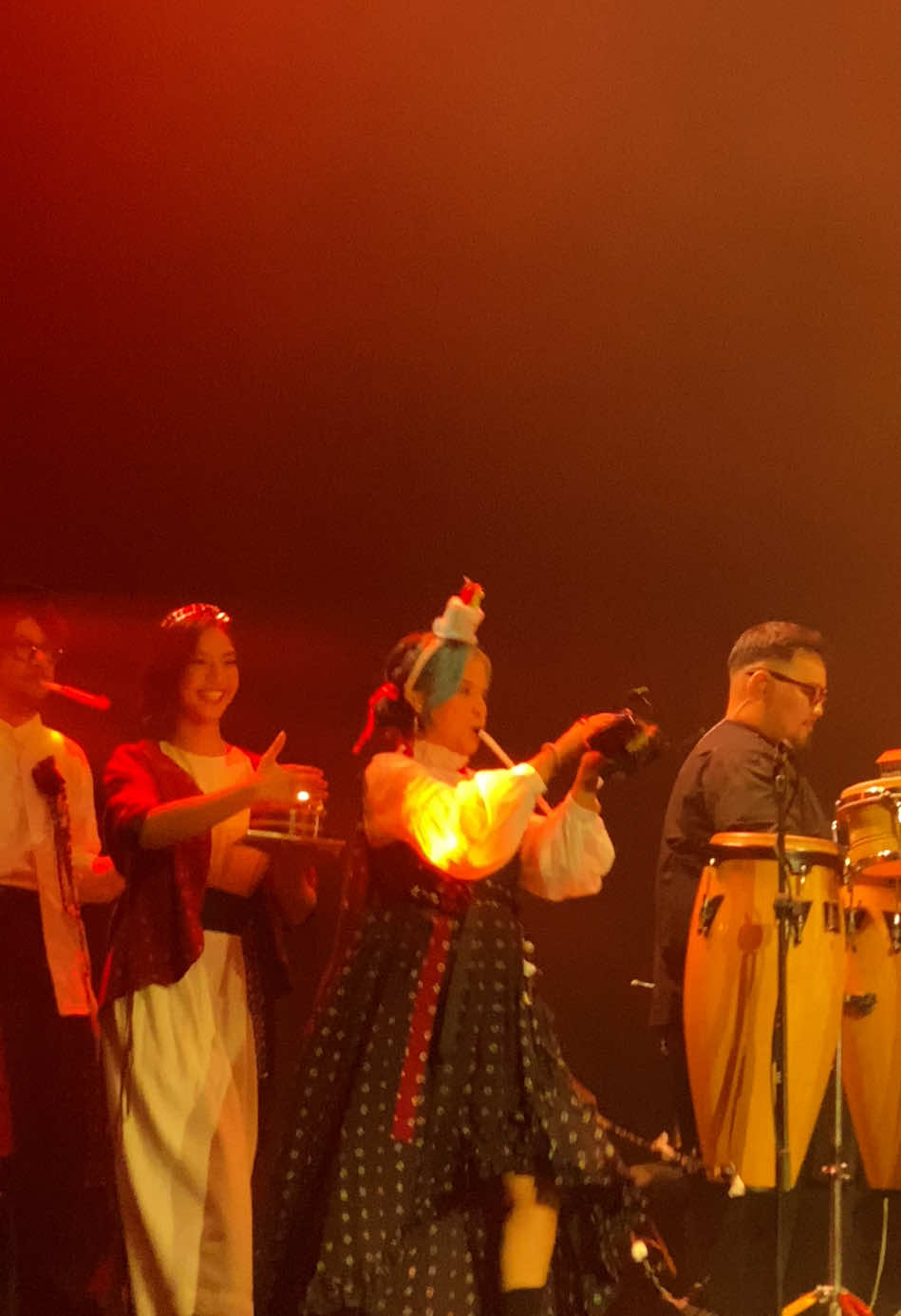 Selamat ulang tahun buat temen-temen, terutama yang beruntung maju ke depan🥳 #sertamulia #samasamatur #kuntoaji #tulus #dere #idgitaf #salpriadi #foryoupage #tursamasamajogja #fyp #konsermusik 