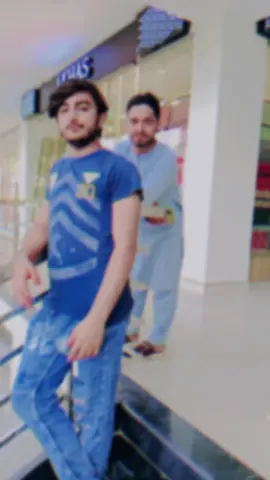 #viralvideo #fouryou #trendingvideo #unfrezzmyaccount #pakarmyzindabad🇵🇰 #trendingvideo #CapCut 
