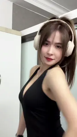 Thích nghe nhạc cổ =)) #trangsat 