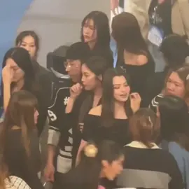 Cách P'freen nắm lấy tay cô ấy??? Hành vi đây là gì???🥺🥺🤭 #FreenBecky❤🏳️‍🌈 #xuhuongtiktok2025 