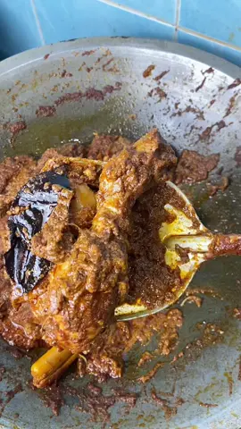 Ayam 1kilo Bumbu 1bks Santan kental 10rebu Tidak pakai tambahan garam gula dll Rasanya uda enak polll #masak #masakansimple #masakanrumahan  #rendang #ayamrendang #menusimple #idemasak #cookingvideo #bumburendang #sukamasak 