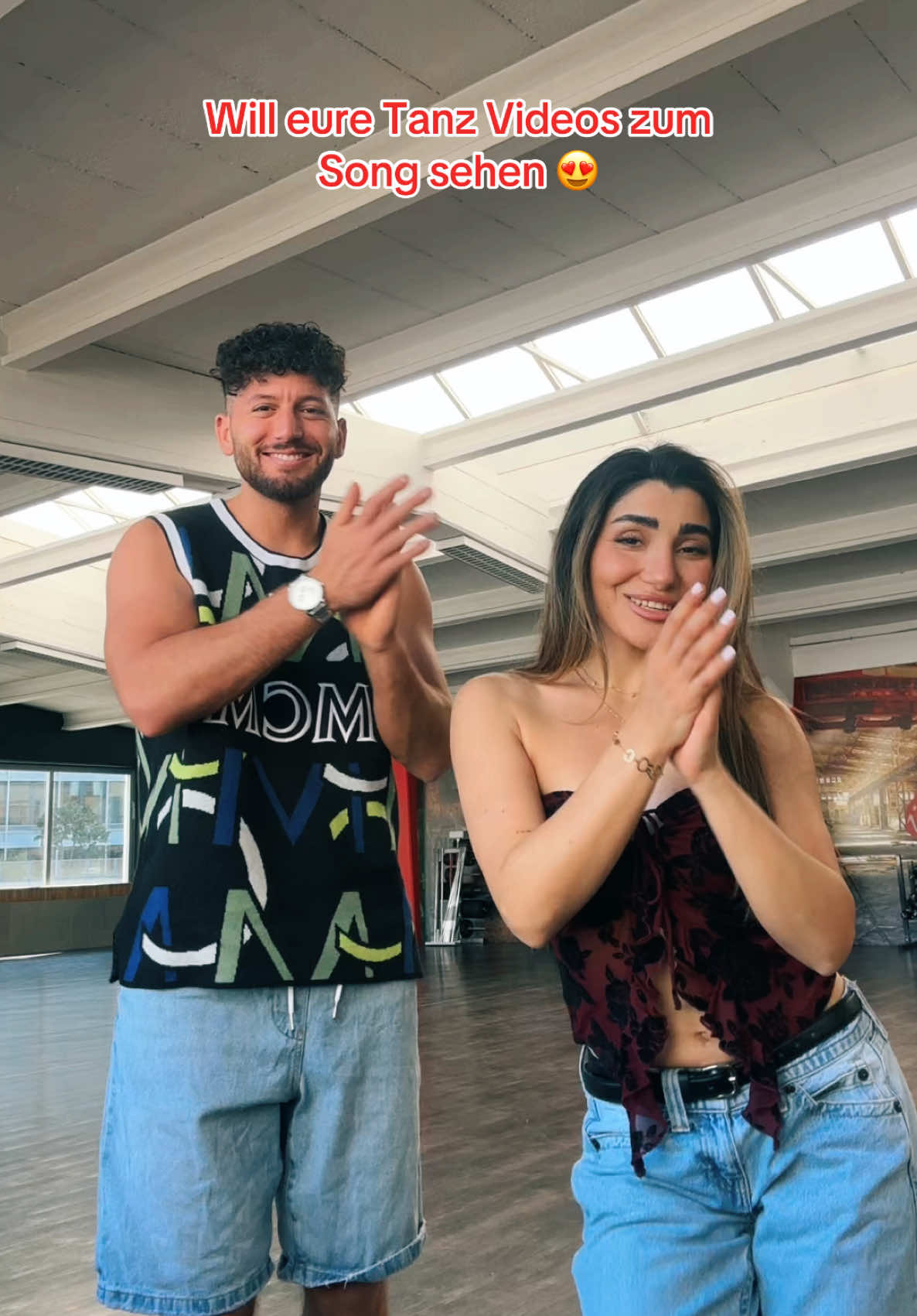 Benutzt den Sound habibis 😍 der Song erscheint am 22 Mai habt ihr Bock? 🔥 #viral #party #fy #sommerhit #foryou @Asti Gevorgyan 