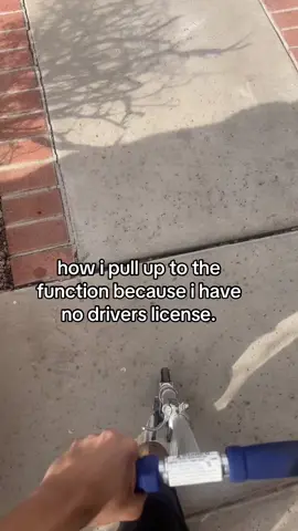 No i did not fall at the end ….(im lying)#fypシ #az #driverslicense #nocar #scotter 